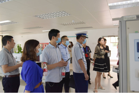 7月3日 渝北区教委、区应急局等相关部门到我校检查高考考点工作180.png
